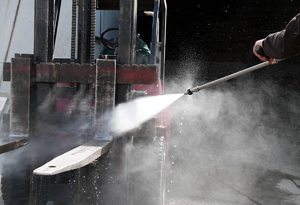 Playground Equipment Cleaning in Grant, MI